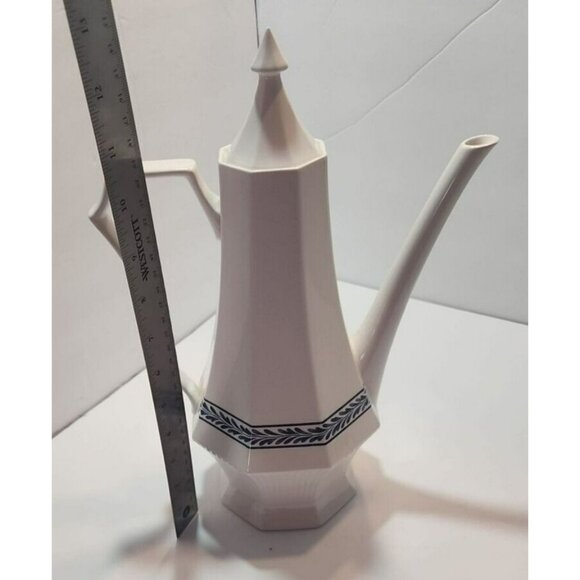 Vtg Independence Ironstone Castleton Japan Coffee Pot With Lid "Blue Tulip" - Picture 13 of 14